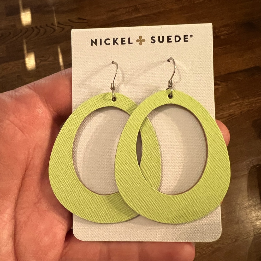 Nickel & Suede Citrus Lime Willows, size medium.  Brand new .